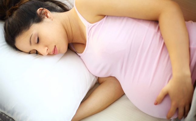 هل كثرة النوم للحامل يحدد نوع الجنين 3a2ilati